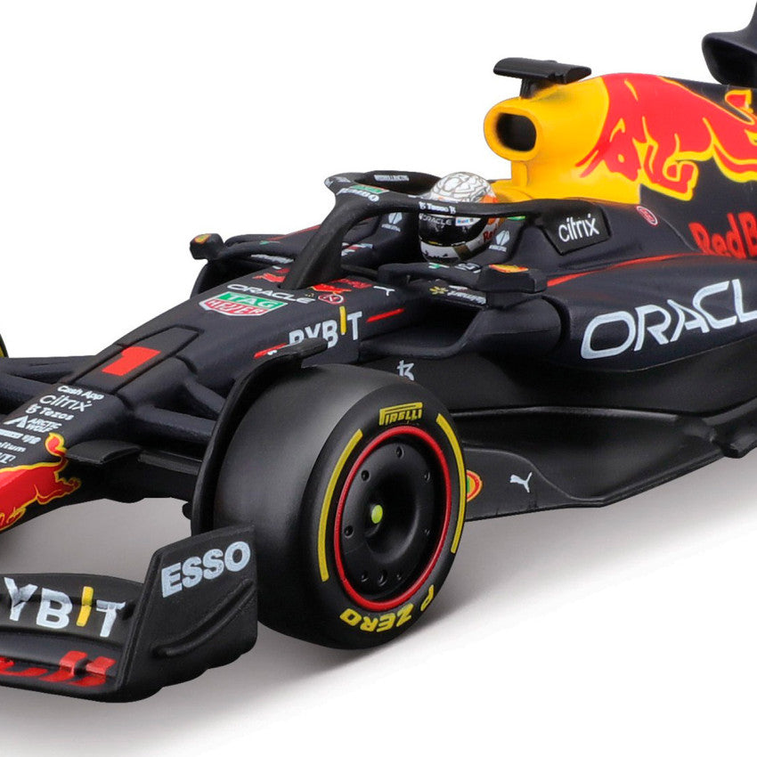 Bburago RB18#1 2022 Verstappen with helmet in window box 1/43 Scale