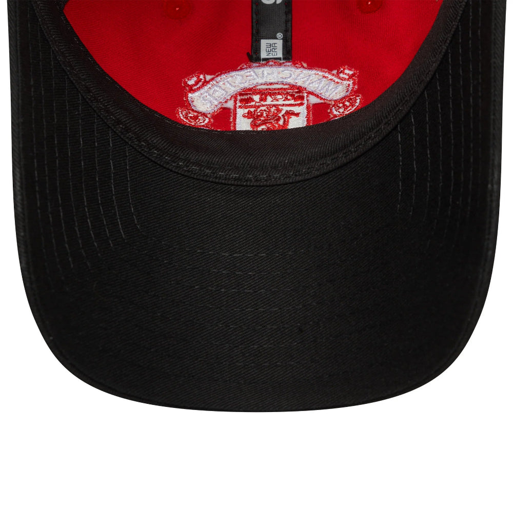 Manchester United Bar Stripe 9Twenty Cap Adults - Scarlet/Black