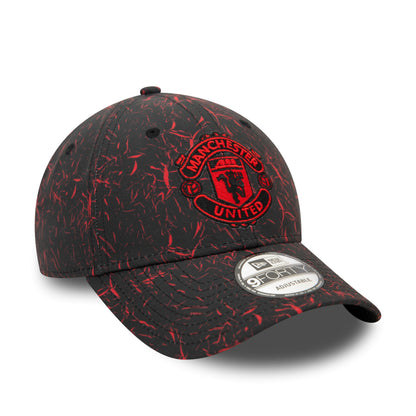 Manchester United FC 9FORTY Crinkle All Over Print Black & Scarlet Cap