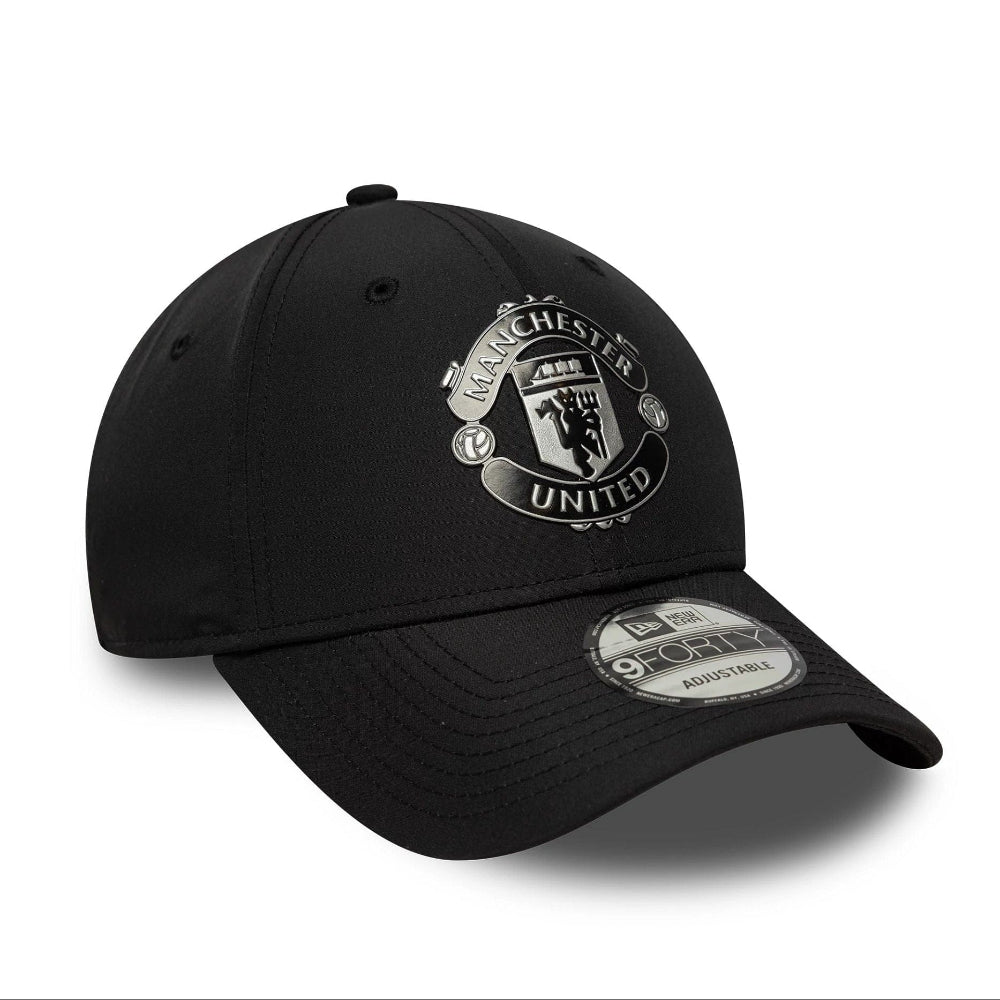 Manchester United Reflective Crest 9FORTY Cap Black