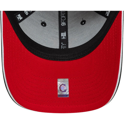 Manchester United Flag - 9Forty Cap - Black and Scarlet - Unisex