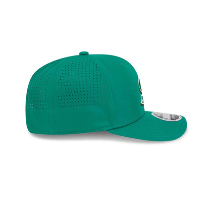 Gorra LIV Golf 2025 Stinger 9SEVENTY Stretch Snap
